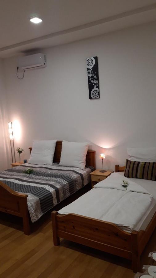 Apartment And Rooms"Tabasnice"Tuzla Centar Kültér fotó