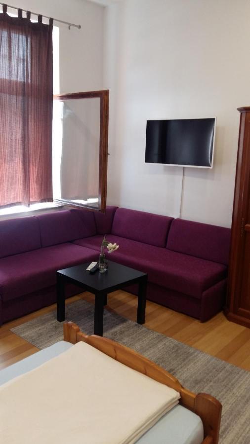 Apartment And Rooms"Tabasnice"Tuzla Centar Kültér fotó